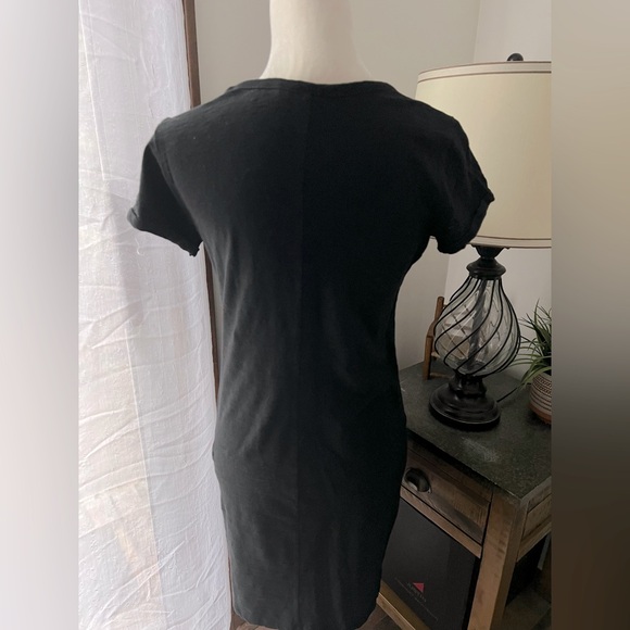 Gap black t-shirt dress - Picture 5 of 6